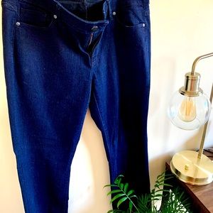 Dark denim wash LOFT size 12 pants.
